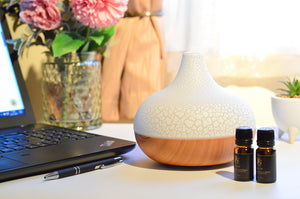 5 Reasons To Use Essential Oils In The Workplace